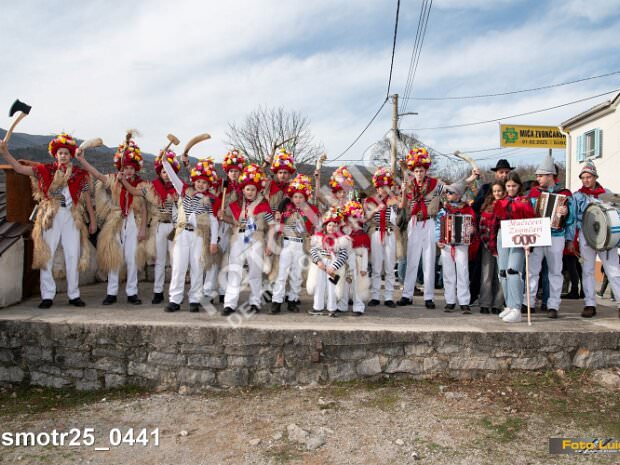 12 Mučićevi zvončari