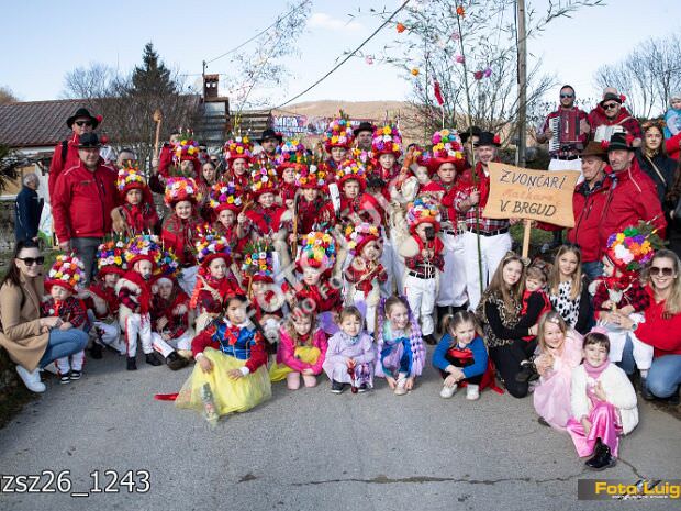 07 - Brgujski zvončari i mačkare