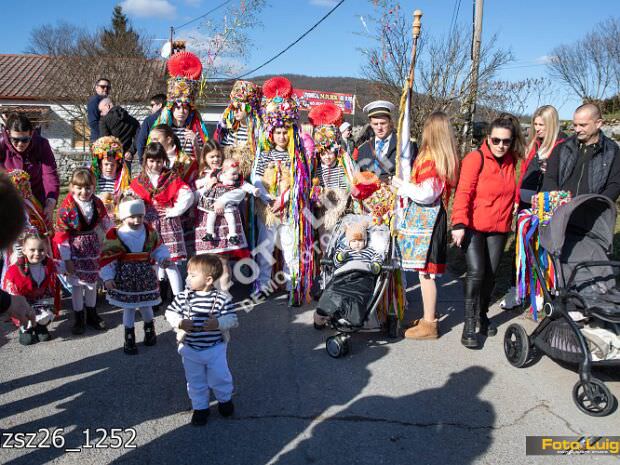 08 - Pusno društvo Mune